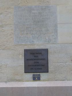Denkmal für 'Otto Lilienthal' in Lichterfelde Ost, an der Bäkestraße, Inschrift auf der Rückseite